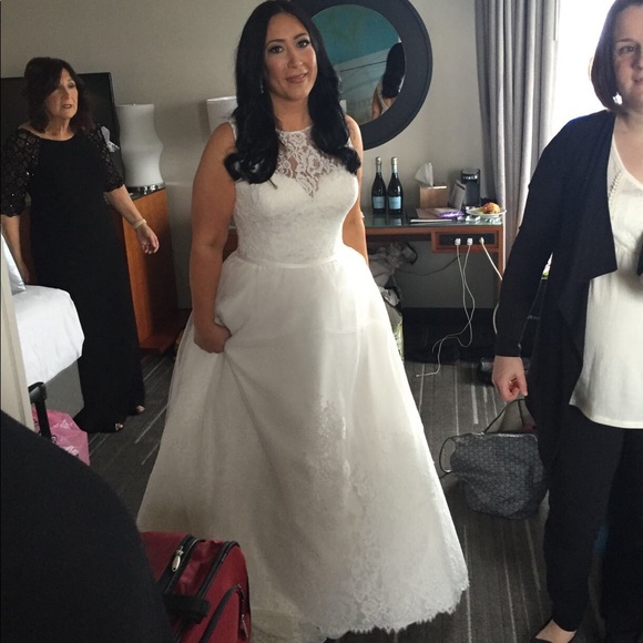 Madison James Ivory lace wedding dress-Size 12 - Picture 2 of 7